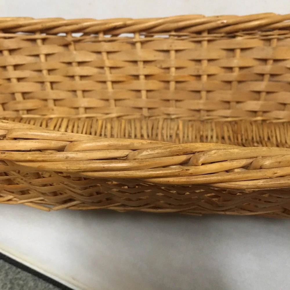 Woven Wicker Basket Unisex OS Brown Rectangular Storage Decor Cottagecore Bread